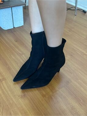 Simkhai Women's Black Pointed Toe Ankle Boots - Sleek Zip Closure